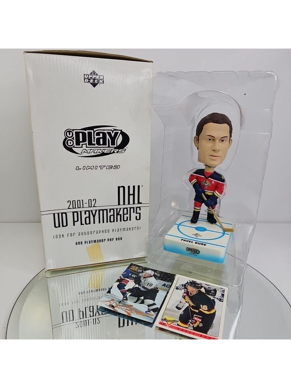 2001/02 Upper Deck Playmakers Bobblehead NHL Pavel Bure W/box & 2 Trading Cards